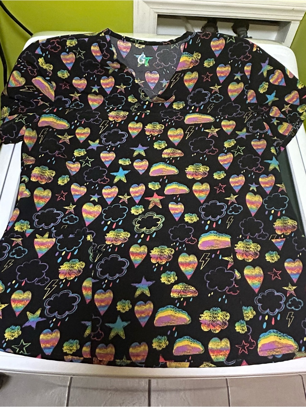 GT Performance Women's XL Scrub Top Nurse Dental Black with Multi-Color Pattern